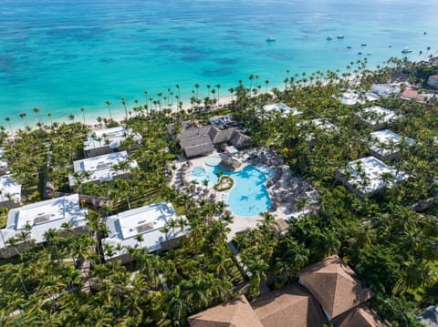 Property building, Bird's eye view, Beach