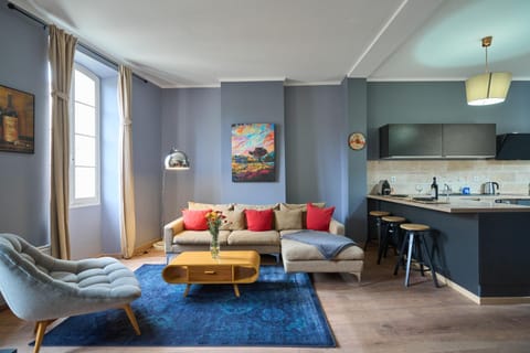 Communal lounge/ TV room, kitchen