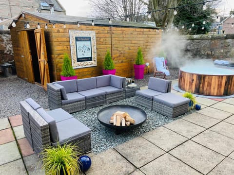 Inner courtyard view