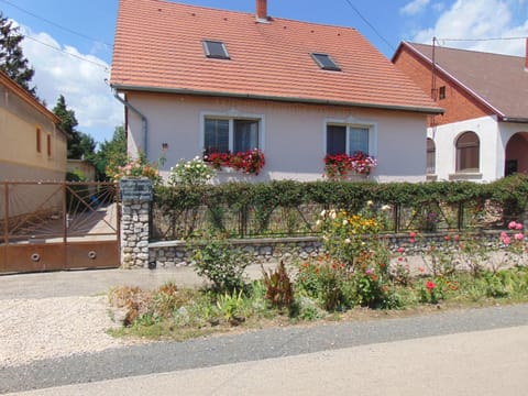 Property building, Facade/entrance, Day, Summer, On site