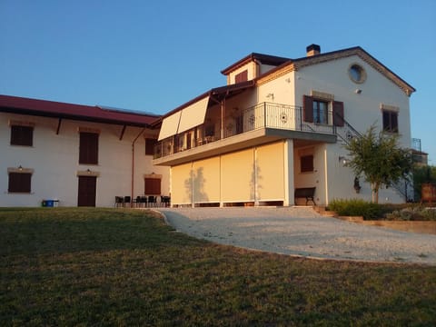 Property building, Summer, Garden