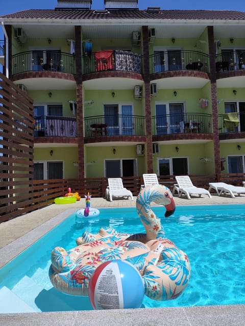 Property building, Swimming pool