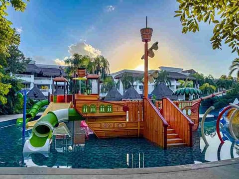 Aqua park