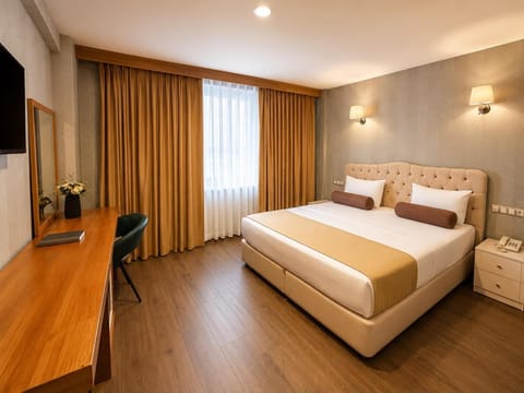 Bed, TV and multimedia, Photo of the whole room, Bedroom, minibar