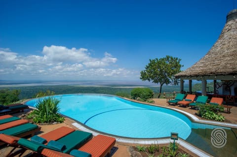 Swimming pool