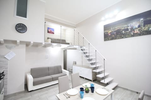 Fitness centre/facilities, Dining area, Breakfast, Drinks, Alcoholic drinks, Non alcoholic drinks