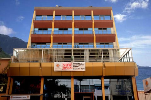 Property building, Facade/entrance, Day