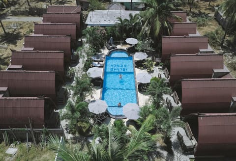 Bird's eye view, Pool view