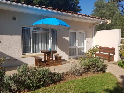 Garden view, Internal: Not applicable to any particular room