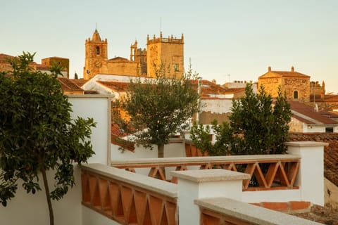 View (from property/room), City view, Landmark view
