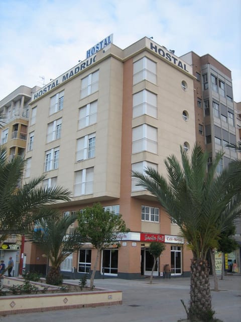 Nearby landmark, Day
