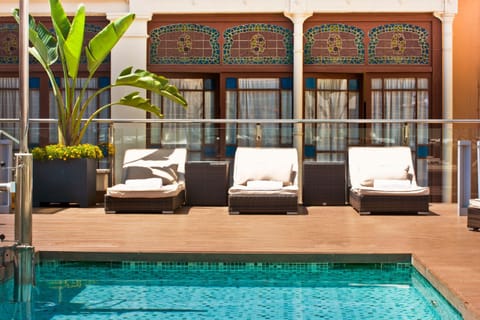 Swimming pool, Swimming pool