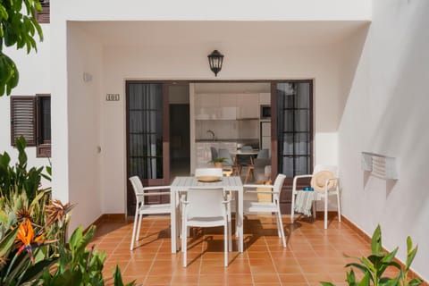 Apartamentos Fayna Apartment in Puerto del Carmen
