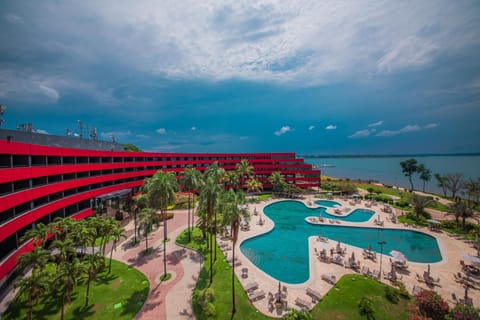 Bird's eye view, Pool view
