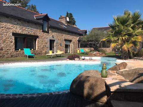 Chambres D'Hotes L'Atipic Bed and Breakfast in Brittany
