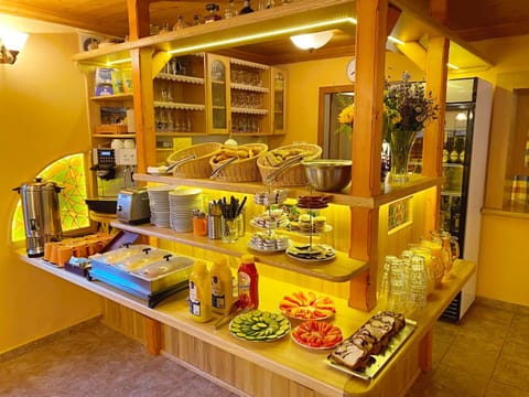 Food, Breakfast, Buffet breakfast