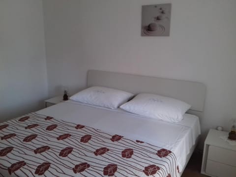 Apartment Dragan Apartment in Pula