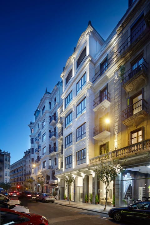 Facade/entrance, Sunset
