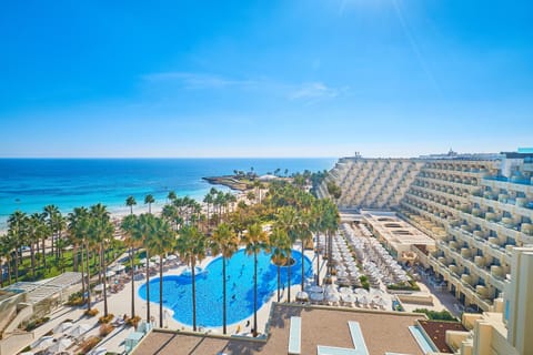 Property building, Bird's eye view, Beach, Pool view, Sea view, Swimming pool