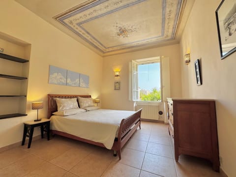 Villa Angelina Holiday Homes I Casa Glicine I 5 minuti a piedi dalle spiagge I Giardino I Parcheggio privato Apartment in Vallecrosia