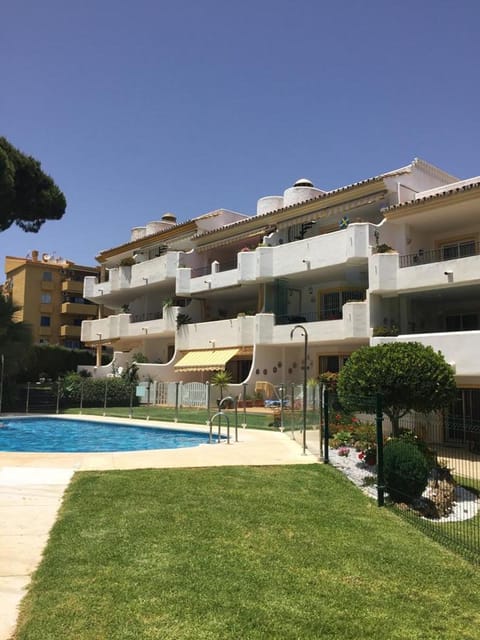 Facade/entrance, Off site, Garden, Balcony/Terrace, Swimming pool