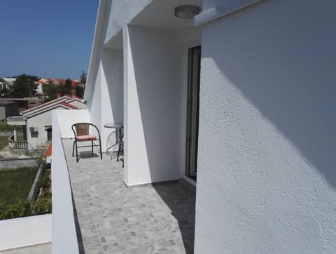 Day, Balcony/Terrace, Garden view