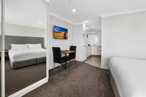 Living room, Seating area, bunk bed