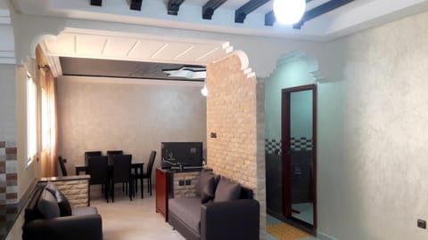 TV and multimedia, Seating area