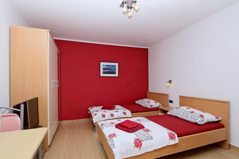 TV and multimedia, Bedroom