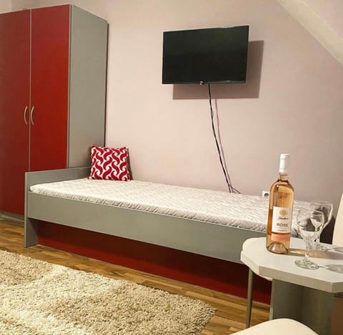 Guest House Aleksandra Bed and Breakfast in Zlatibor District, Serbia