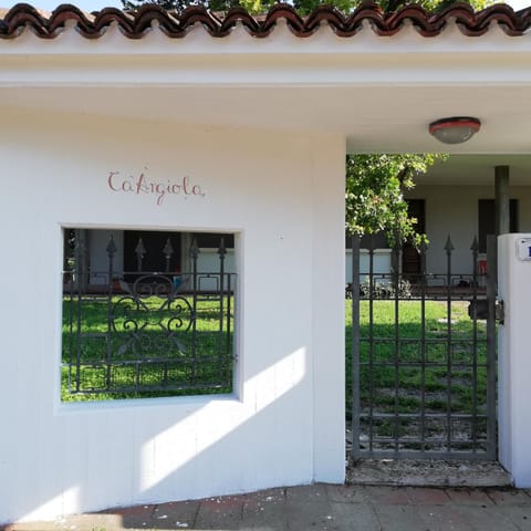 Property building, Decorative detail