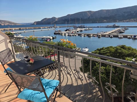 Balcony/Terrace, Mountain view, Sea view