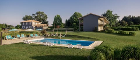 Swimming pool, Swimming pool