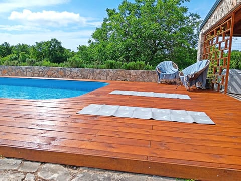 Day, Pool view, Swimming pool, sunbed