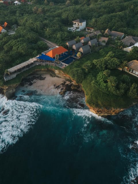 Property building, Nearby landmark, Bird's eye view, Beach, Sea view
