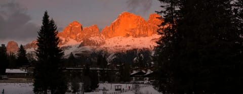 Winter, Balcony/Terrace, Mountain view, Sunrise, Sunset