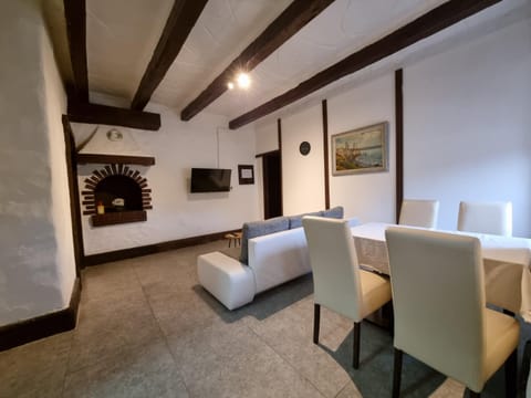 Living room, Seating area, Dining area