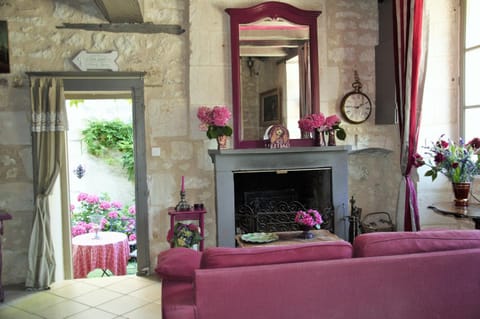 Property building, Communal lounge/ TV room, Summer, Other