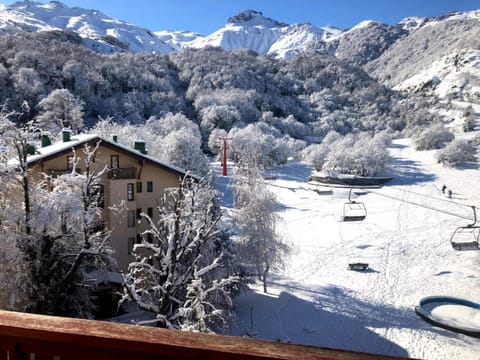 Property building, Natural landscape, Winter, Balcony/Terrace