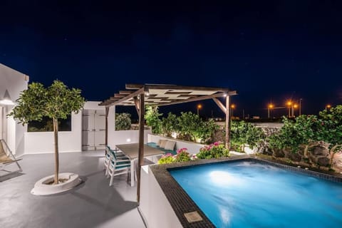 Patio, Night, Garden view