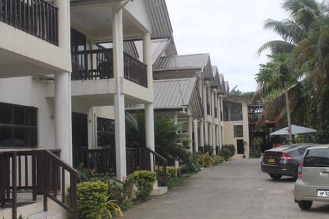 Property building, Day, Neighbourhood