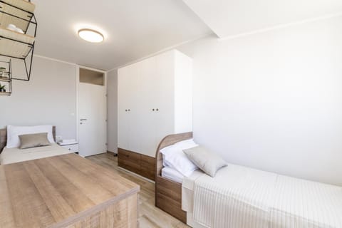 Bed, Bedroom, wardrobe