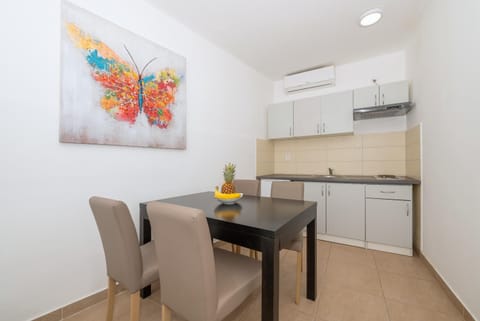 Bilin san Apartment in Baška Voda