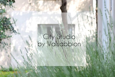 Property building, Facade/entrance, Spring, Off site, Day, Property logo or sign, Summer, Garden, View (from property/room), Decorative detail, Logo/Certificate/Sign, Autumn, On site, Text overlay, Garden view, Location, Sunrise