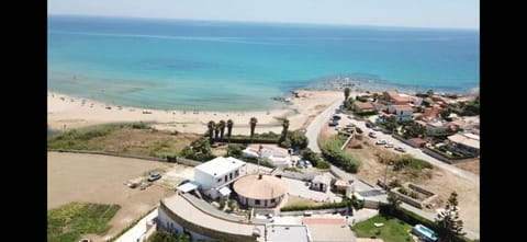 Day, Neighbourhood, Natural landscape, Bird's eye view, Beach, Sea view