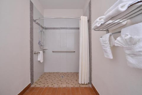 Regency Inn & Suites- NW Houston Motel in Cypress