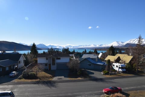 Lake view, Street view