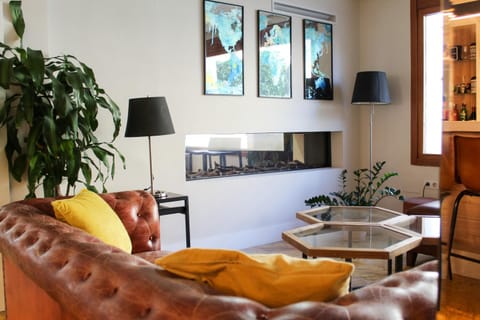 Communal lounge/ TV room, Lounge or bar