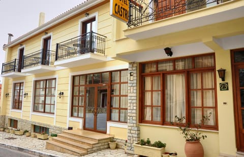 Property building, Facade/entrance