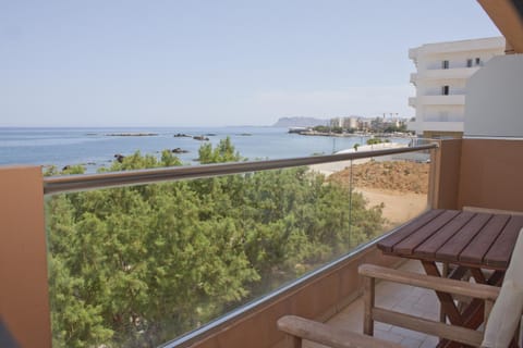 Day, Natural landscape, Balcony/Terrace, Sea view